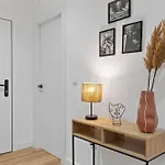 Appartement Picasso, 6 Personas, Espacioso Piso De Diseno Gijón