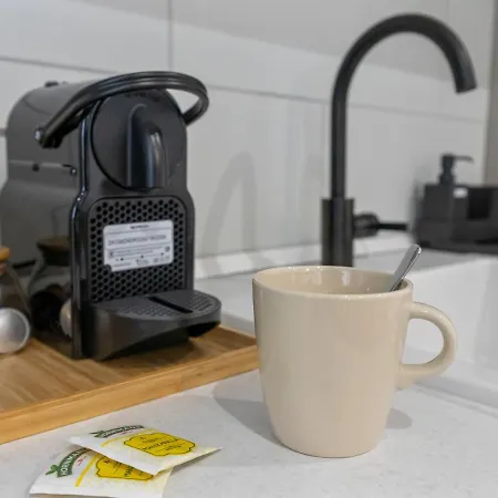 Picasso, 6 Personas, Espacioso Piso De Diseno * خيخون