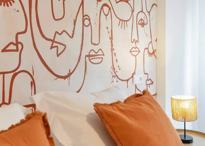 Picasso, 6 Personas, Espacioso Piso De Diseno Appartement